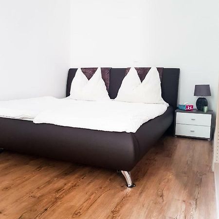 Sonniges Studio Heinzelmanngasse Apartment Vienna Luaran gambar