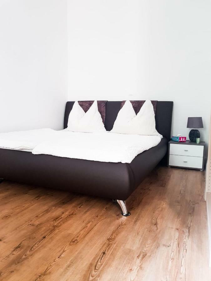 Sonniges Studio Heinzelmanngasse Apartment Vienna Luaran gambar
